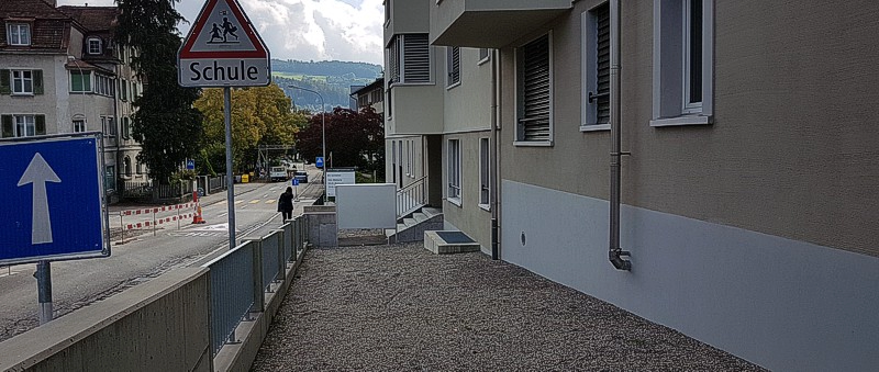 Vorgärten bei Neubauten an der Heiligkreuzstrasse